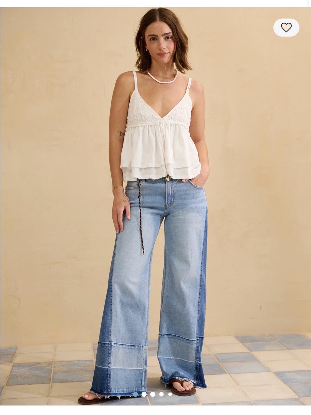 NWOT American Eagle Outfitters Two-Tone Light Blue Wide Leg Jeans